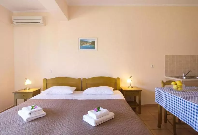Porto Nirikos Lefkada Private Parking