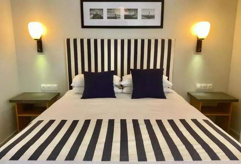 ホテル Ccb Ionian Suites By Bruskos