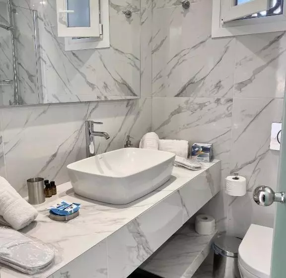 ホテル Ccb Ionian Suites By Bruskos