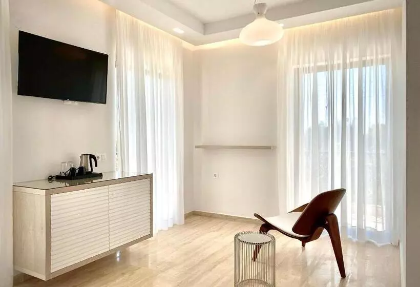 ホテル Ccb Ionian Suites By Bruskos