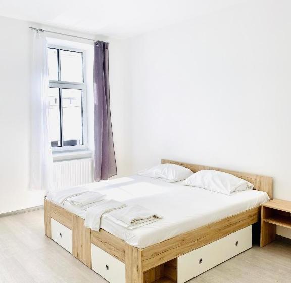 هتل City Residence Rooms & Apartments