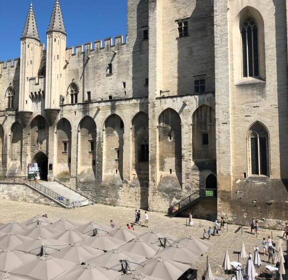 فندق Hôtel Du Palais Des Papes