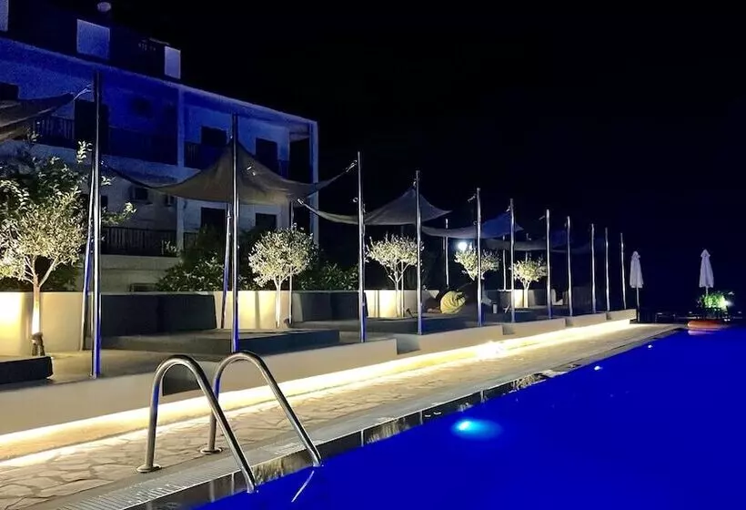 ホテル Ccb Ionian Suites By Bruskos