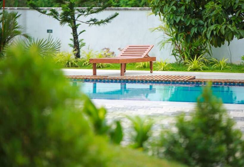 فندق Om Residence