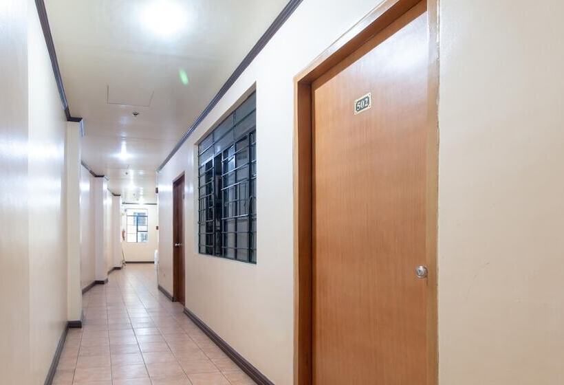 Hotel Reddoorz @ Downtown Tacloban
