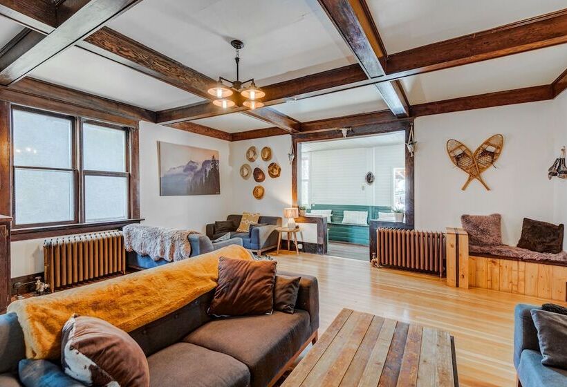 酒店 Rocky Mountain House Sleeps 23