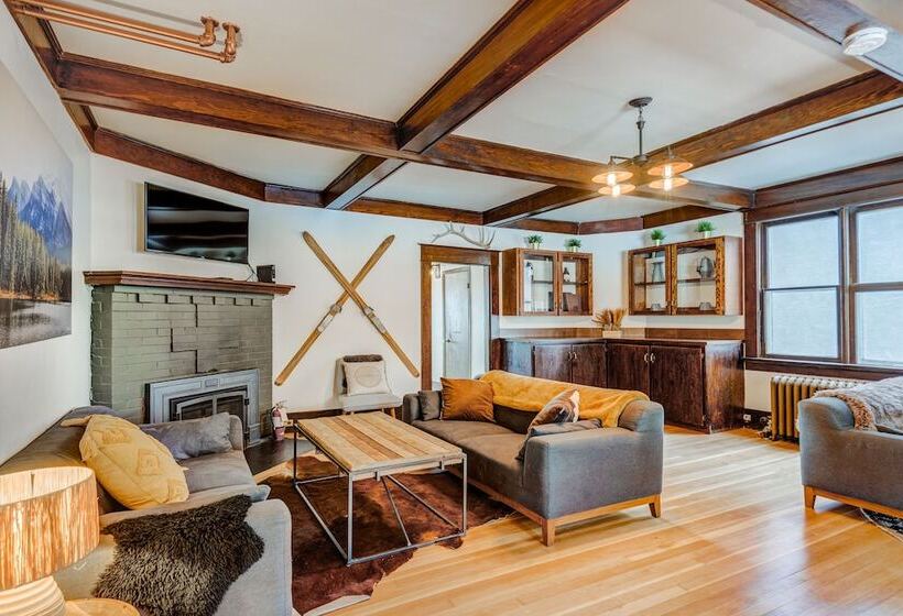 酒店 Rocky Mountain House Sleeps 23