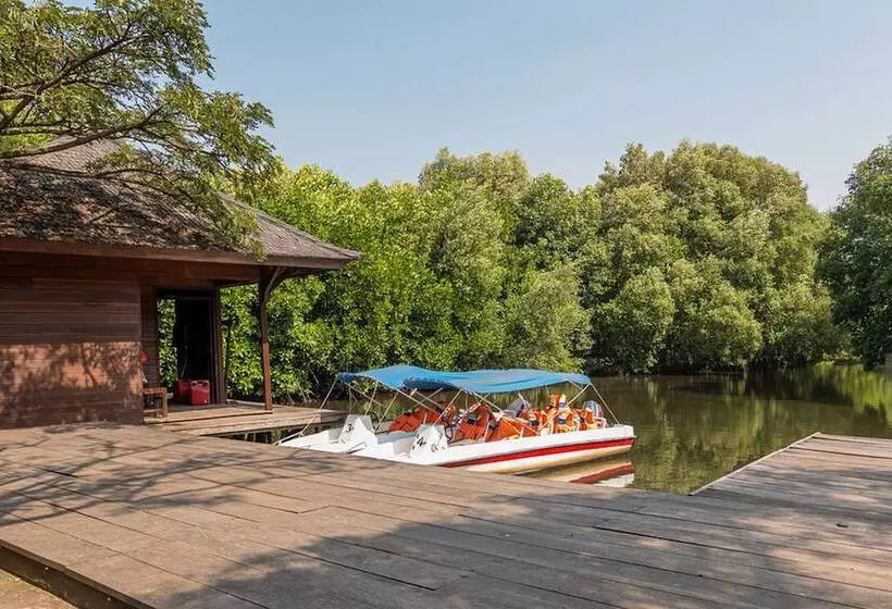 Majatalo Reddoorz Resort @ Taman Wisata Mangrove
