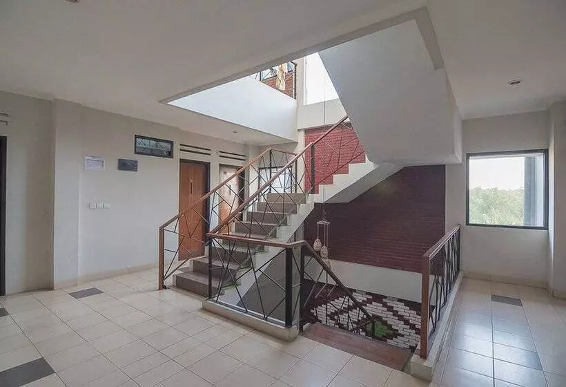 Majatalo Reddoorz Syariah Near Krida Nusantara