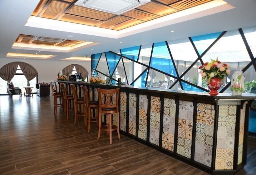 Westlake Hotel & Resort Vinh Phuc