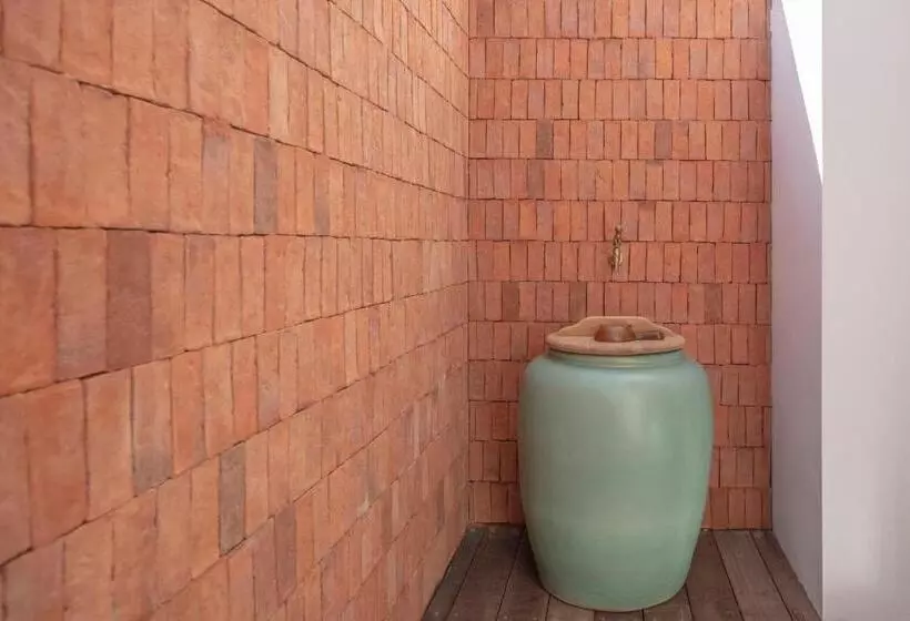 ホテル Baan Pomphet