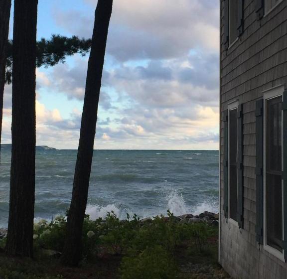 The Spring Lighthouse B&b