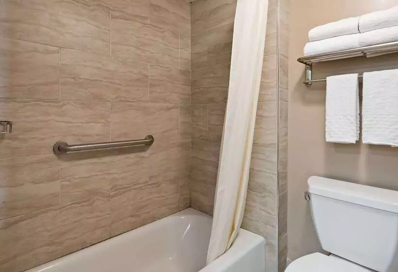 호텔 Spark by Hilton Biloxi Ocean Springs