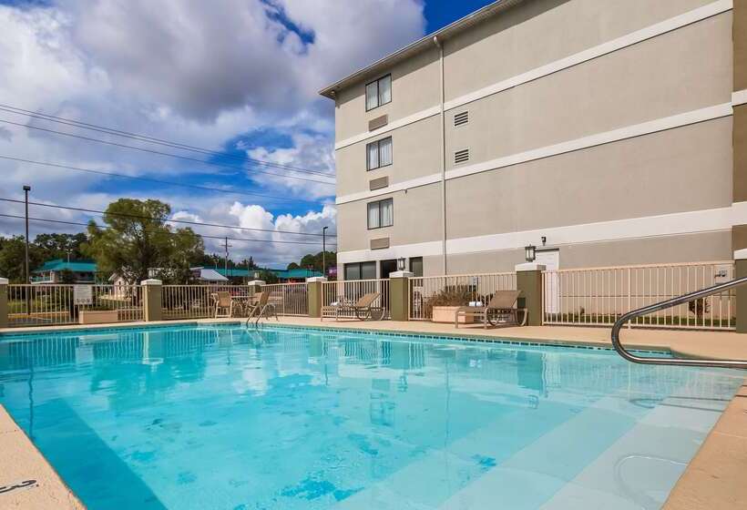 Szálloda Spark by Hilton Biloxi Ocean Springs