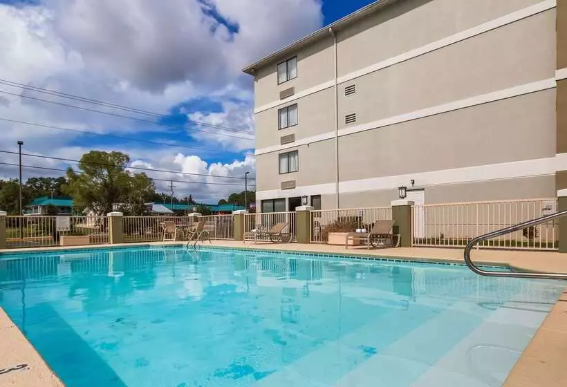 호텔 Spark by Hilton Biloxi Ocean Springs