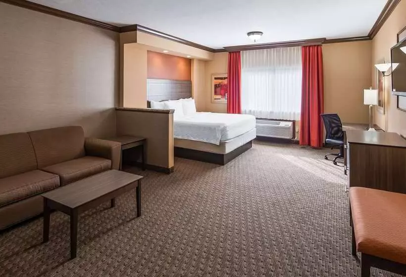 호텔 Best Western Plus North Canton Inn & Suites