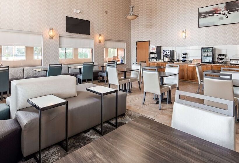 בית מלון כפרי Best Western Plus North Canton Inn & Suites