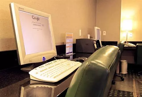 Отель Radisson  Detroitfarmington Hills