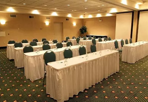 Отель Radisson  Detroitfarmington Hills