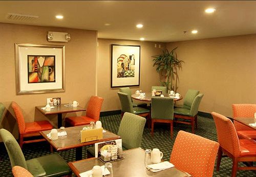 فندق Radisson Detroitfarmington Hills