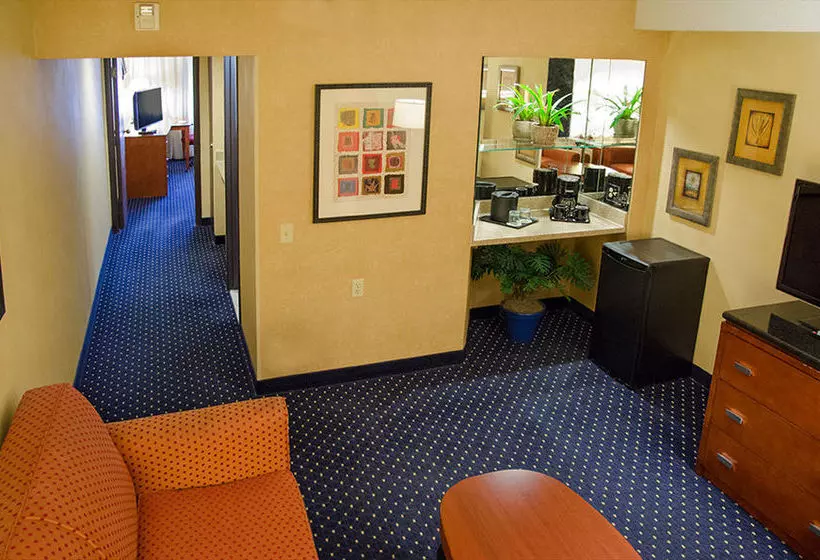 Отель Radisson  Detroitfarmington Hills