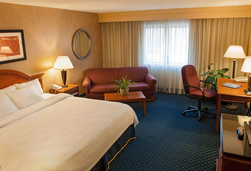فندق Radisson Detroitfarmington Hills
