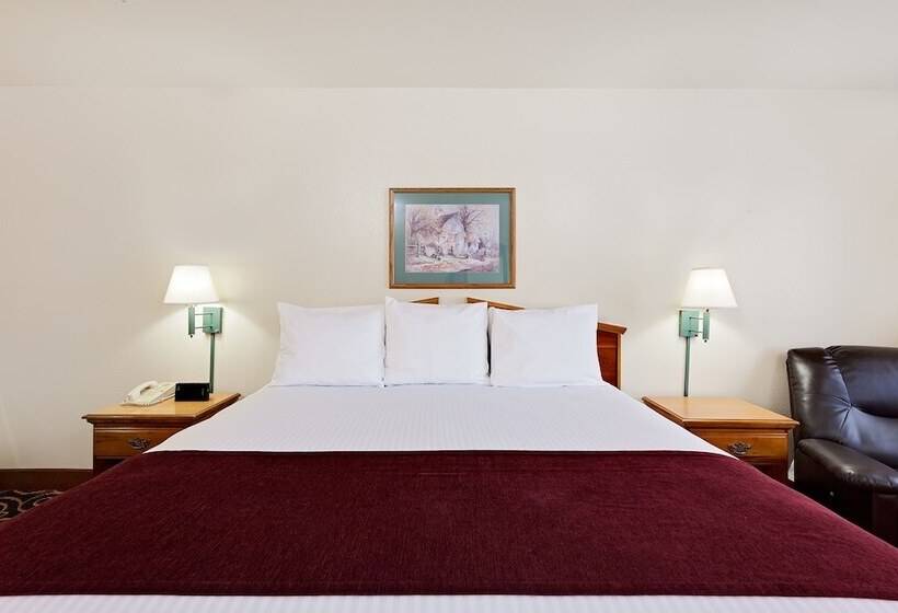 בית מלון כפרי Days Inn By Wyndham San Angelo