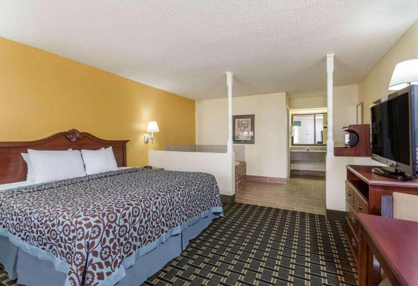 فندق Days Inn & Suites By Wyndham Warner Robins Near Robins Afb