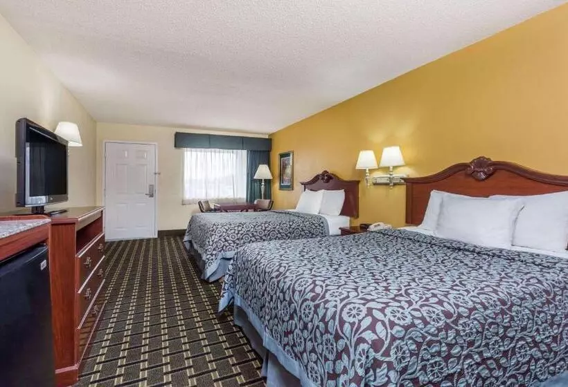호텔 Days Inn & Suites By Wyndham Warner Robins Near Robins Afb