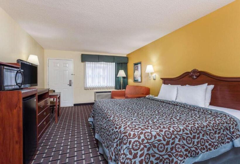 فندق Days Inn & Suites By Wyndham Warner Robins Near Robins Afb
