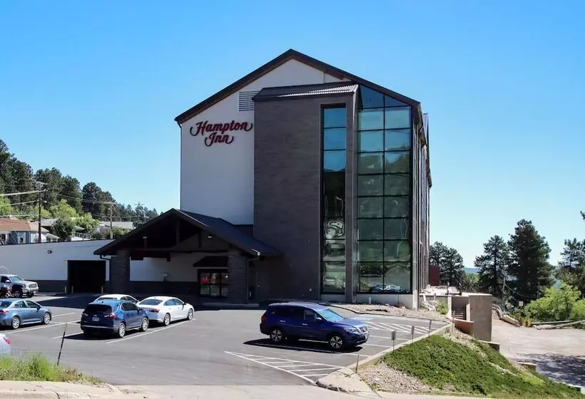 Отель Hampton Inn Lead