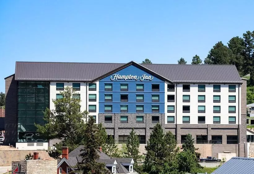 Отель Hampton Inn Lead