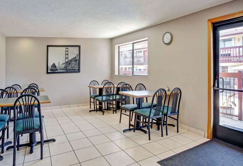 Otel Super 8 By Wyndham Albany