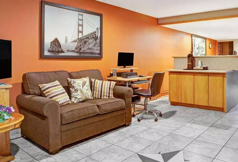 호텔 Super 8 By Wyndham Albany