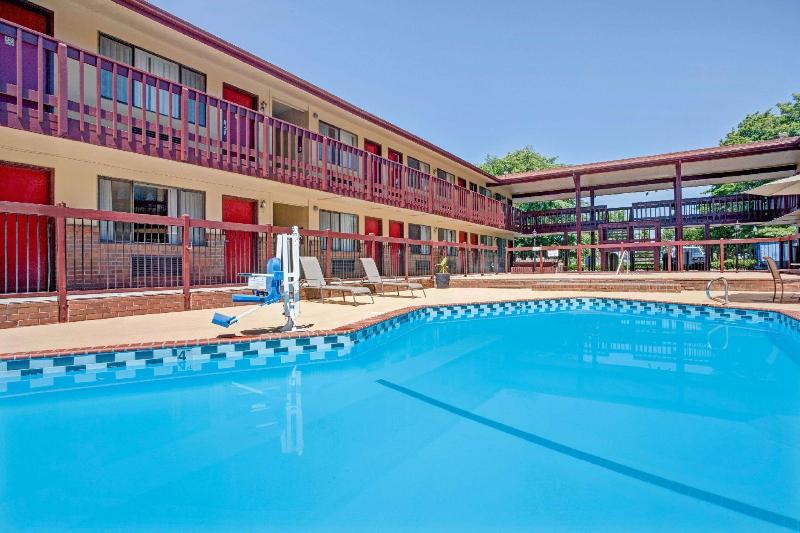 Otel Super 8 By Wyndham Albany