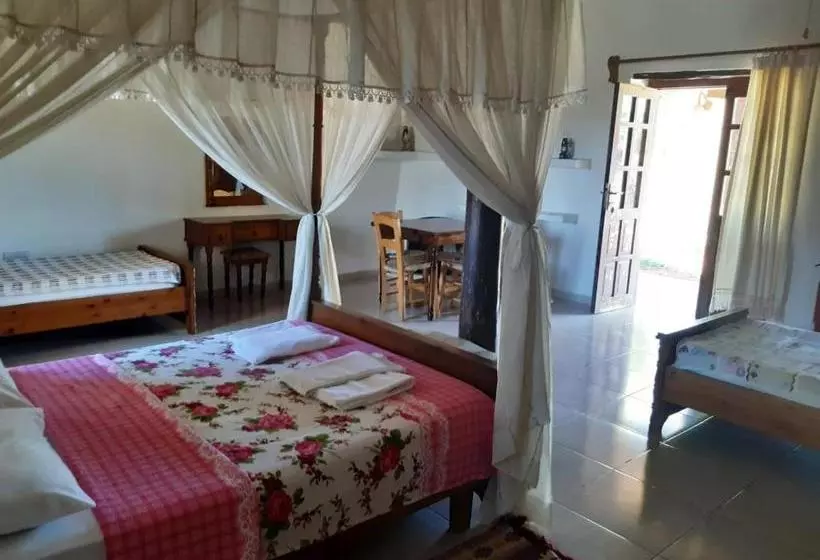 Aamiaismajoitus (B&B) Karpaz Stone House