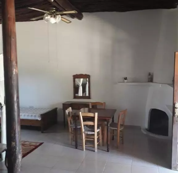 Aamiaismajoitus (B&B) Karpaz Stone House