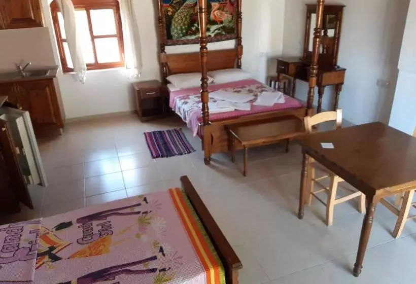 Aamiaismajoitus (B&B) Karpaz Stone House