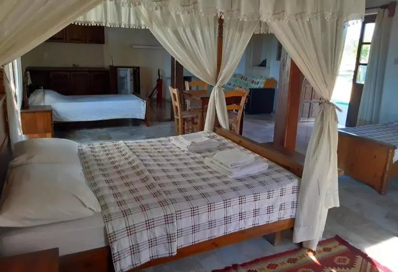 Aamiaismajoitus (B&B) Karpaz Stone House