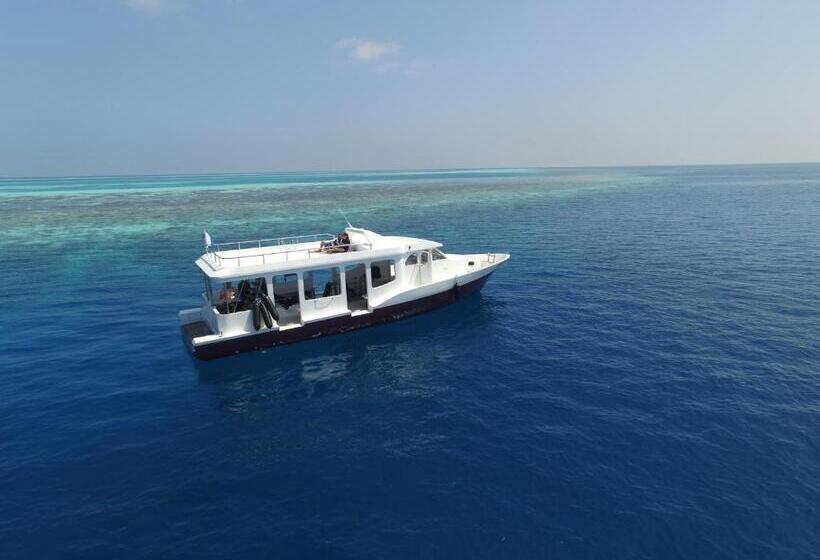 پانسیون Athiri Beach Maldives