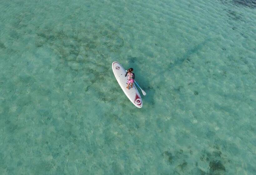 پانسیون Athiri Beach Maldives