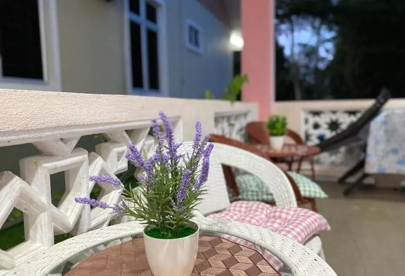 Majatalo Besut Guesthouse