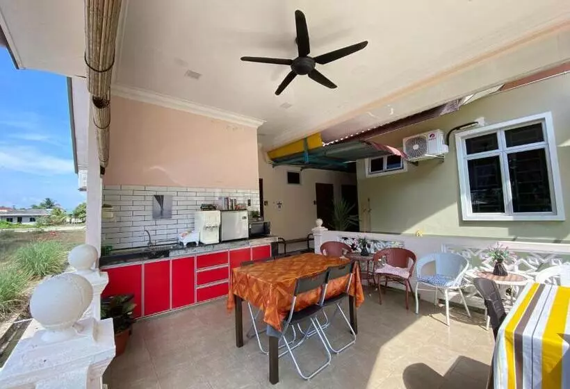 Majatalo Besut Guesthouse