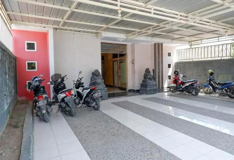 Majatalo Reddoorz Near Gor Wisanggeni