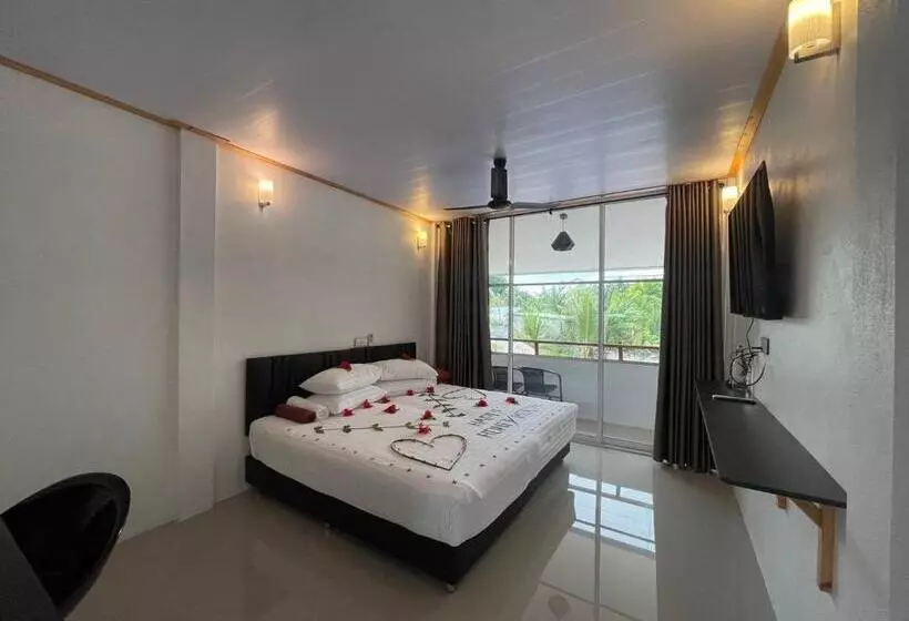 پانسیون Thoddoo White Sand Inn