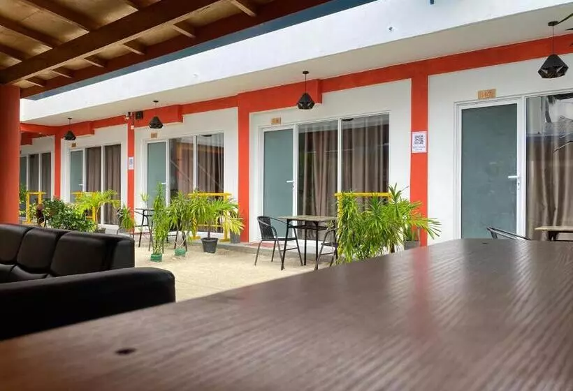 پانسیون Thoddoo White Sand Inn