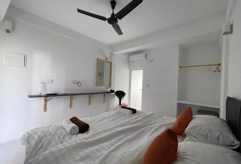 پانسیون Thoddoo White Sand Inn