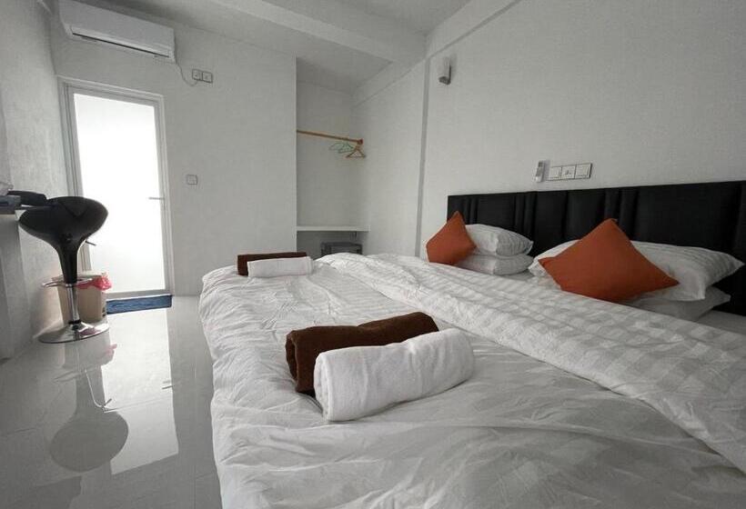 پانسیون Thoddoo White Sand Inn