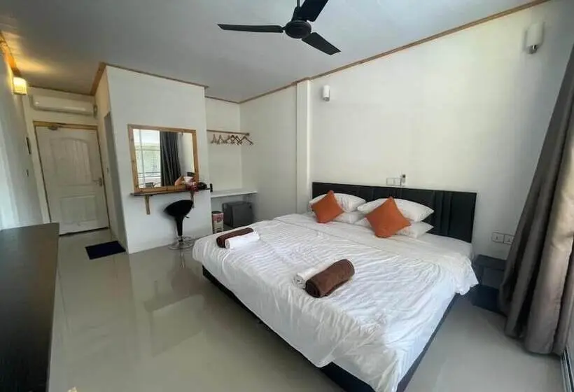 پانسیون Thoddoo White Sand Inn
