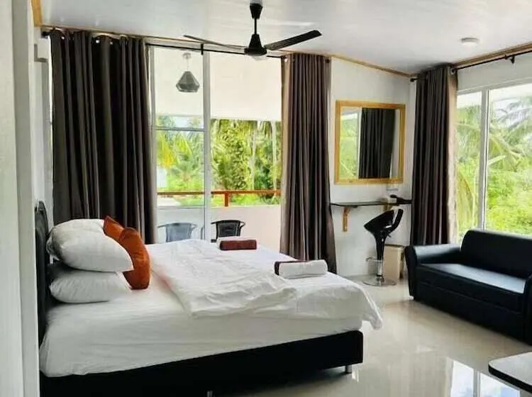 پانسیون Thoddoo White Sand Inn